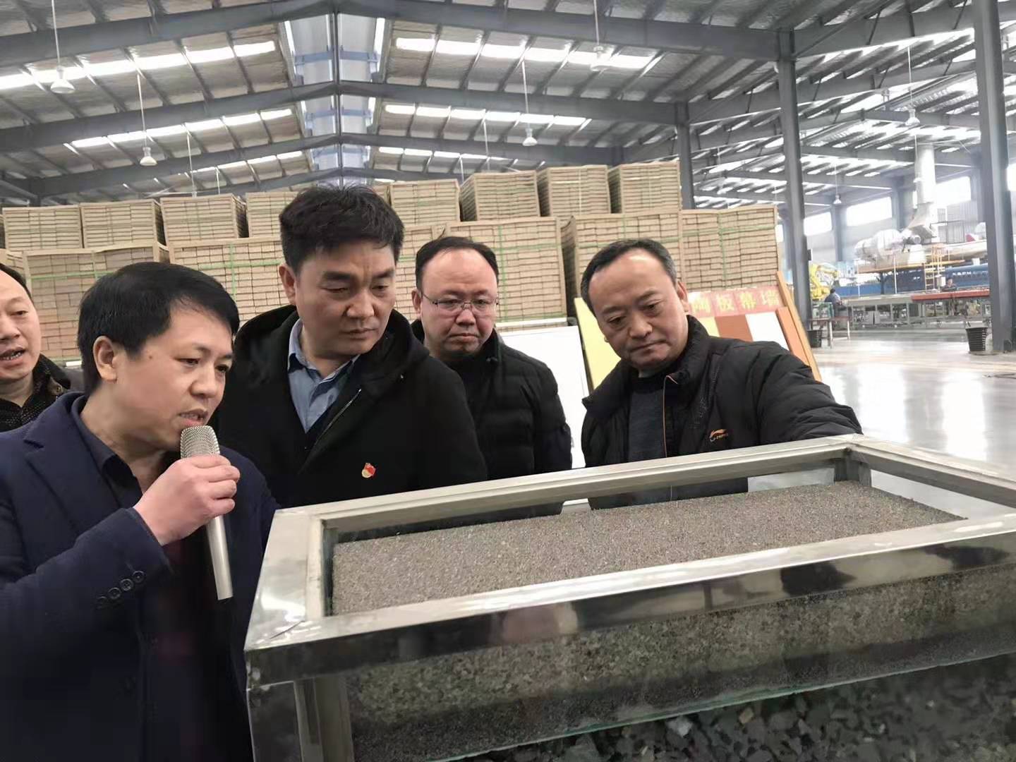修武縣委常委，縣政府常務(wù)副縣長(zhǎng)千懷貴眾光公司考察調(diào)研